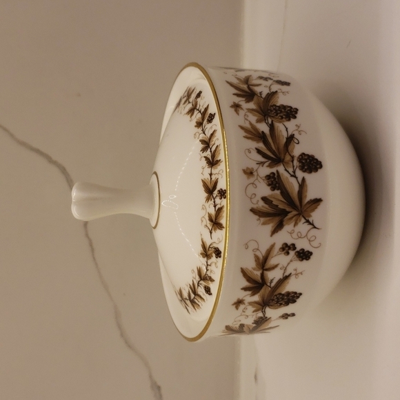 VINTAGE Wedgwood Autumn Vine Sugar Bowl Fine Bone China England 3.75"dia… - Picture 2 of 7
